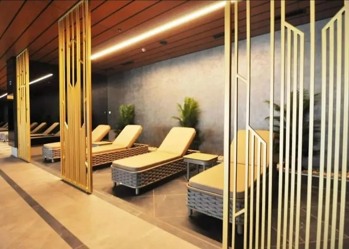 Cozy Luxury In Sinpas Queen