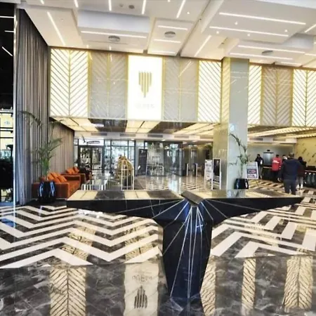 Cozy Luxury In Sinpas Queen